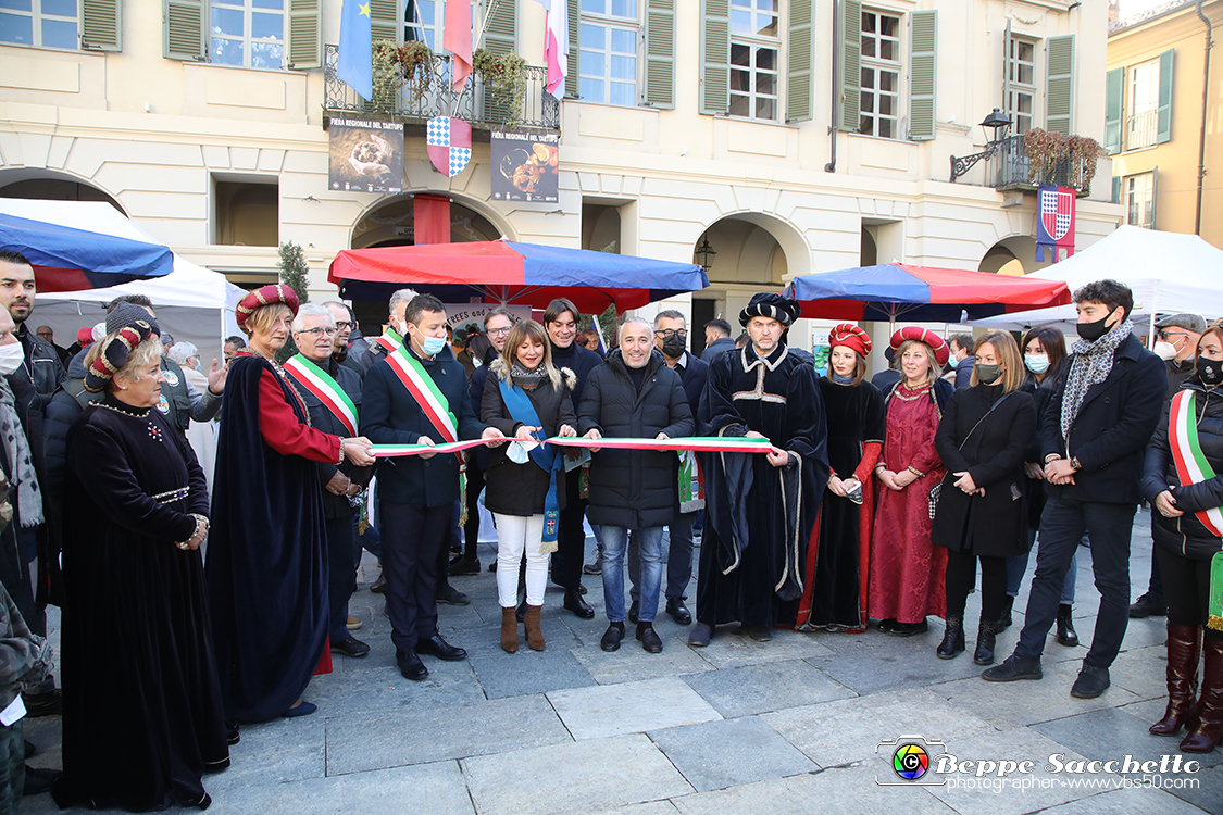VBS_5824 - 10.ma Fiera Nazionale del Tartufo e Fiera dei Santi.jpg